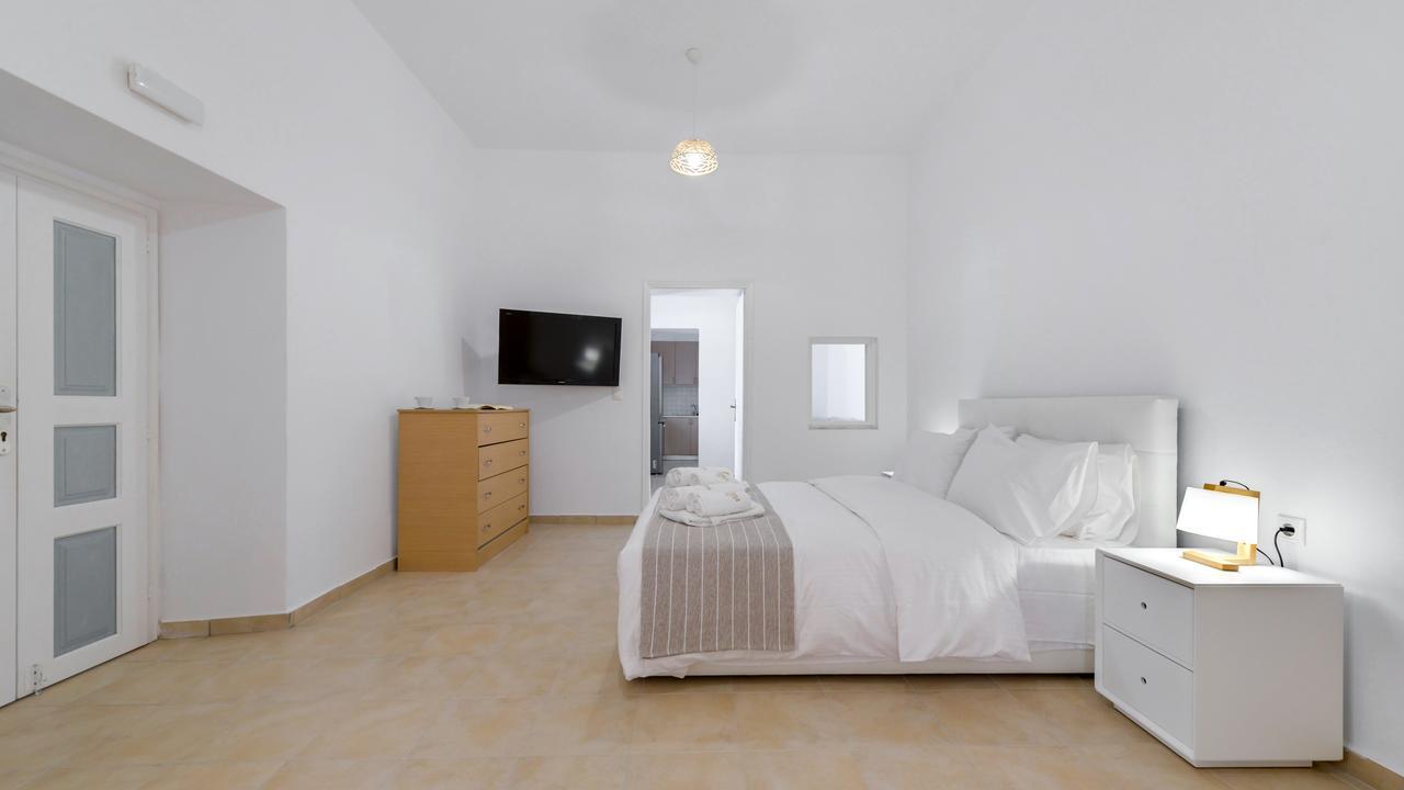 Iriana Suites Fira  Exteriér fotografie